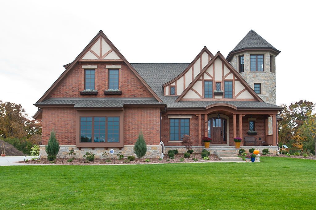 Architectural features of a custom home, front view